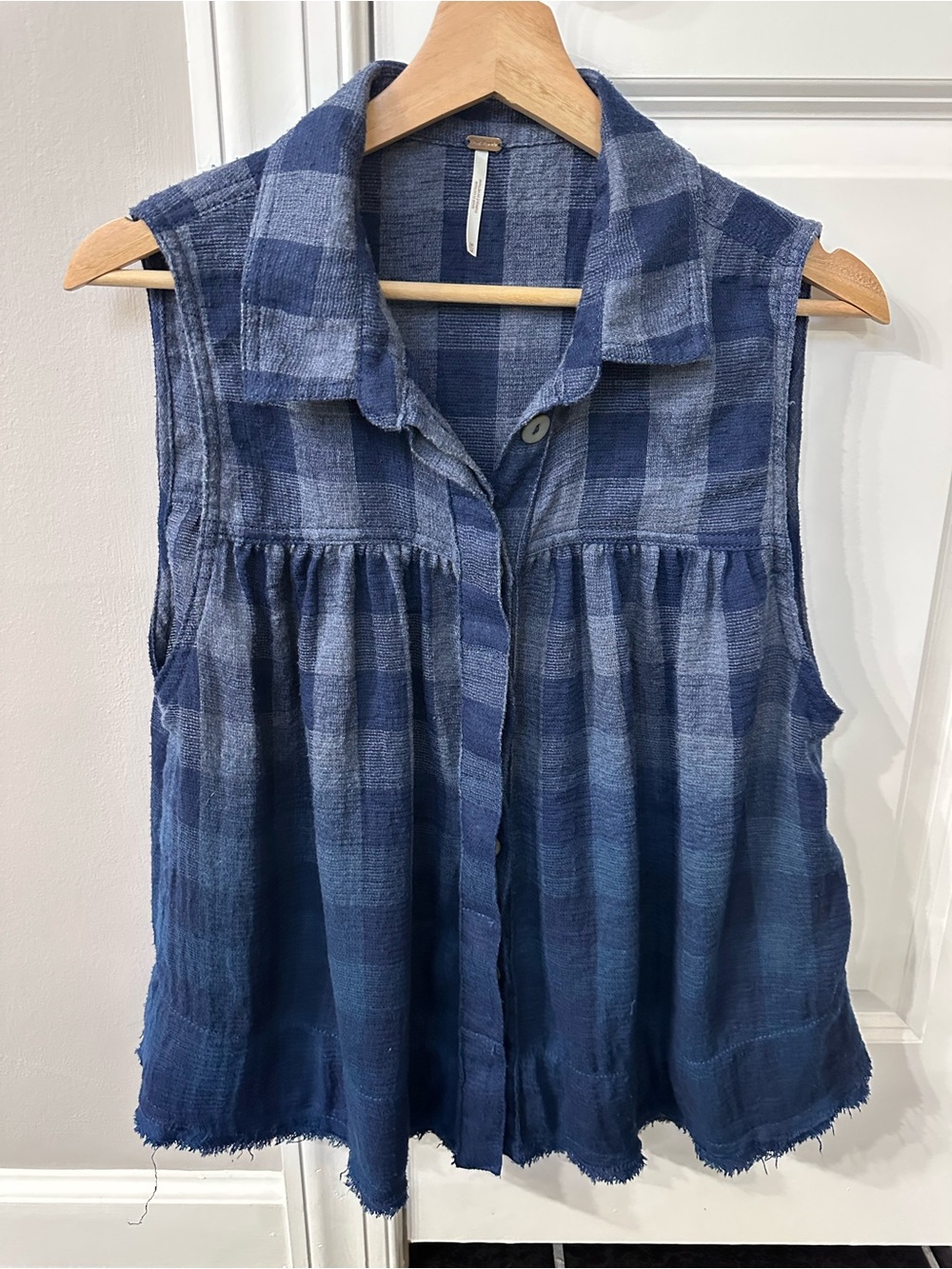 Free People Blue Plaid Sleeveless Button-Front Tank vest Size M